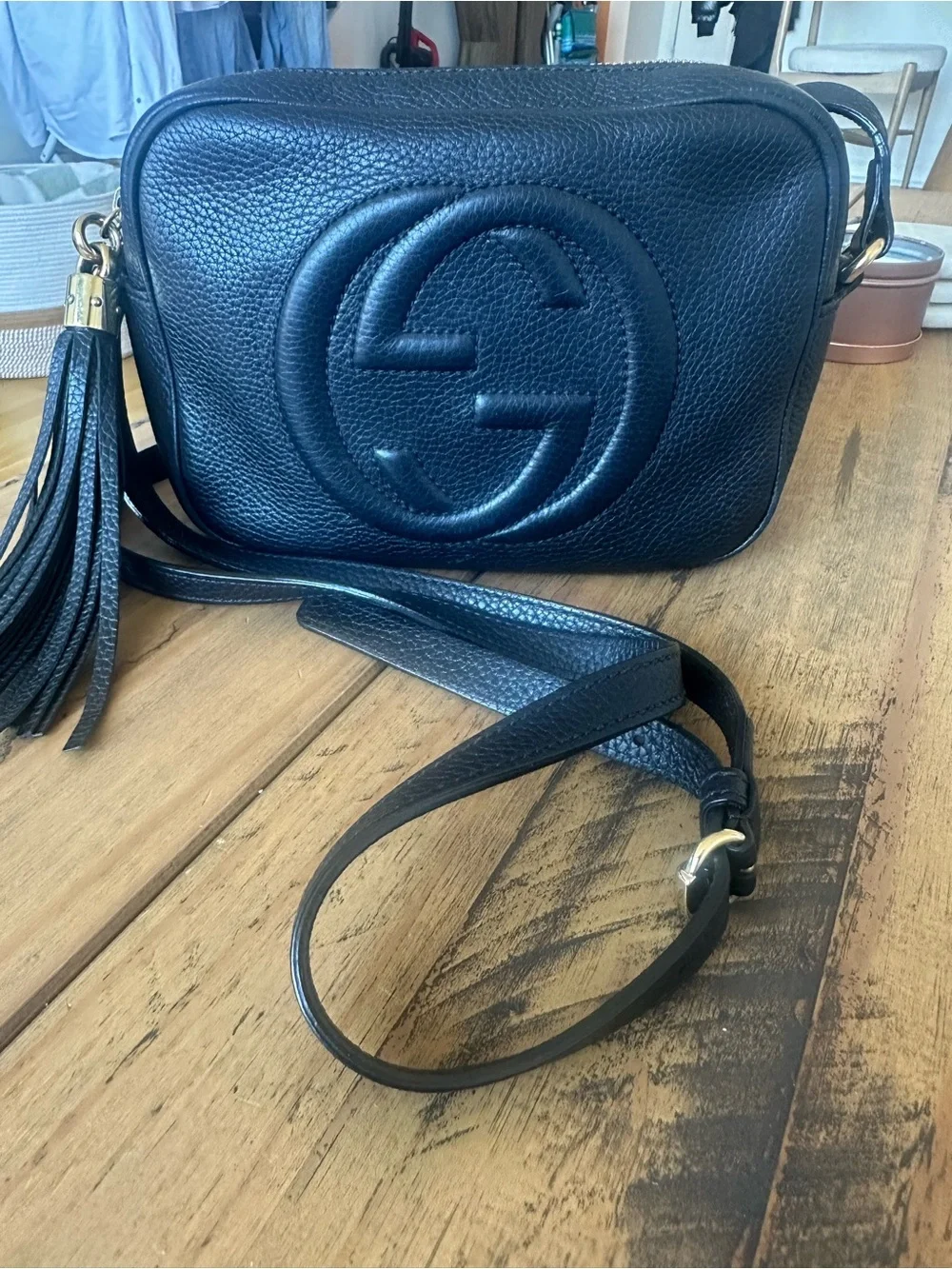 Gucci Soho Disco Black Pebbled Leather Crossbody Bag Tassel Authentic